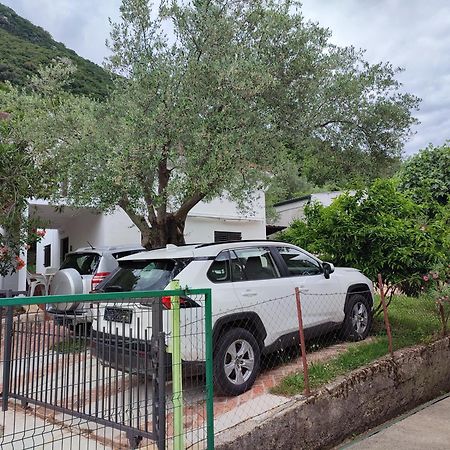 Holiday House In The Kotor Bay Екстериор снимка