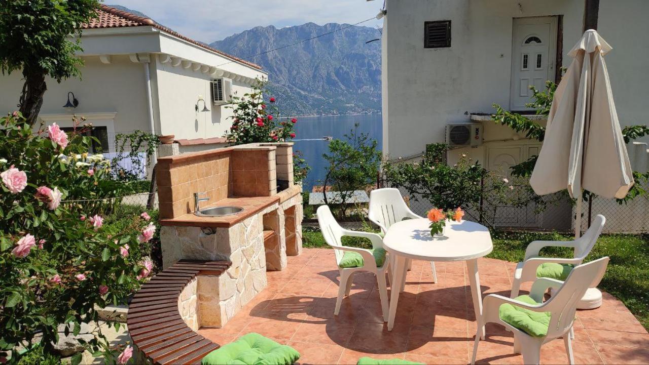 Holiday House In The Kotor Bay Екстериор снимка