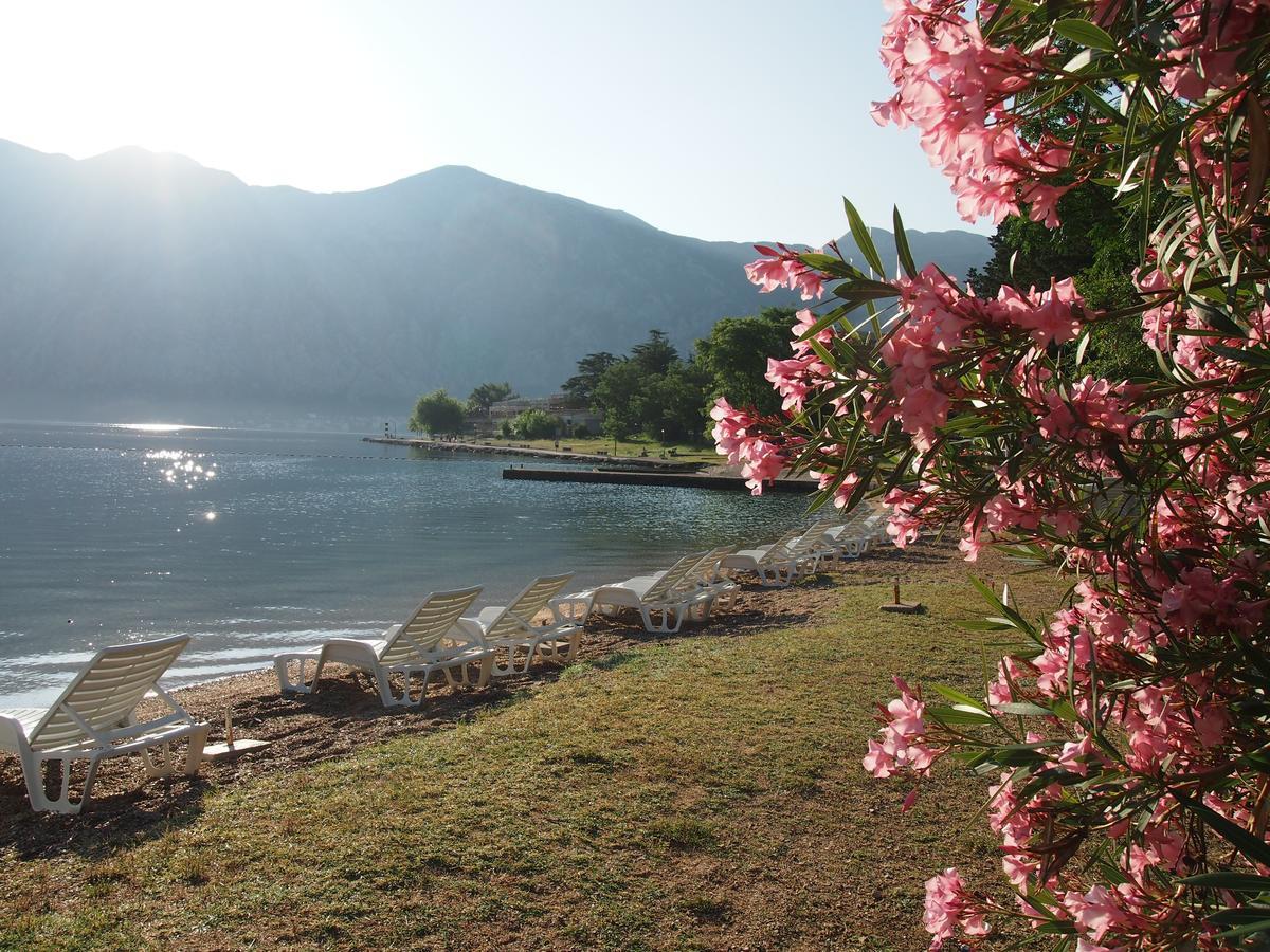 Holiday House In The Kotor Bay Екстериор снимка